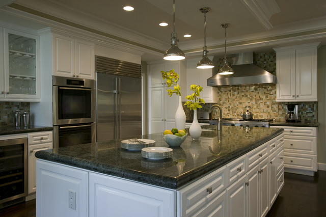 Traditional Kitchen american-traditional-kitchen