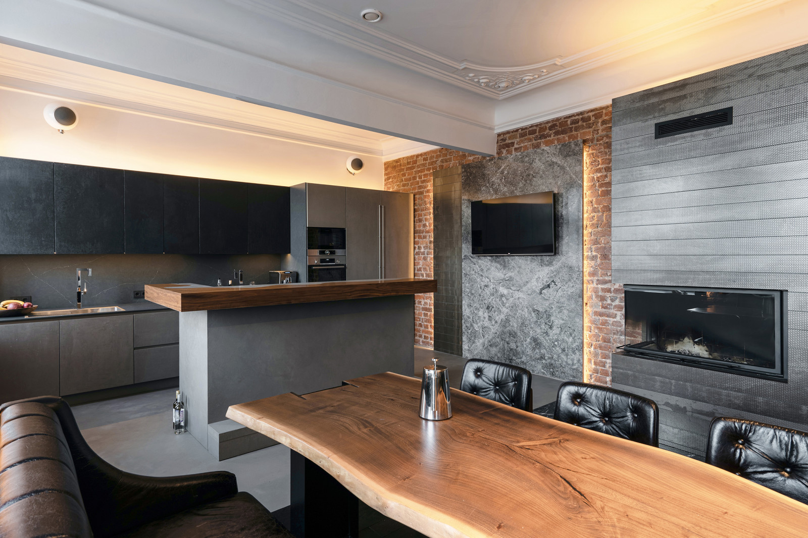 Квартира в историческом центре Петербурга