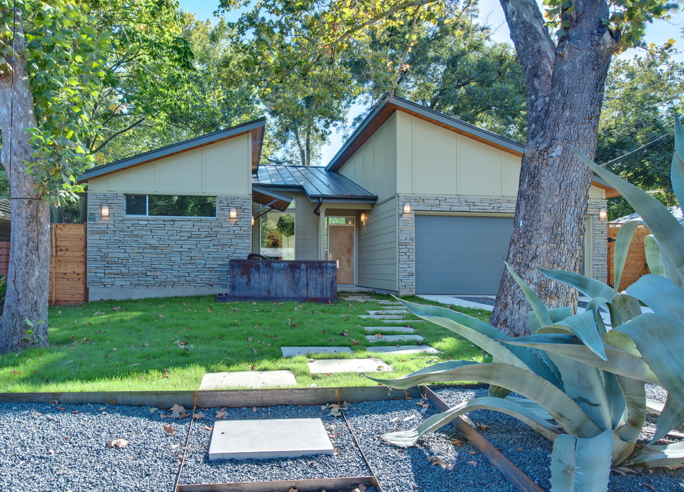 This is an example of a modern exterior in Austin.