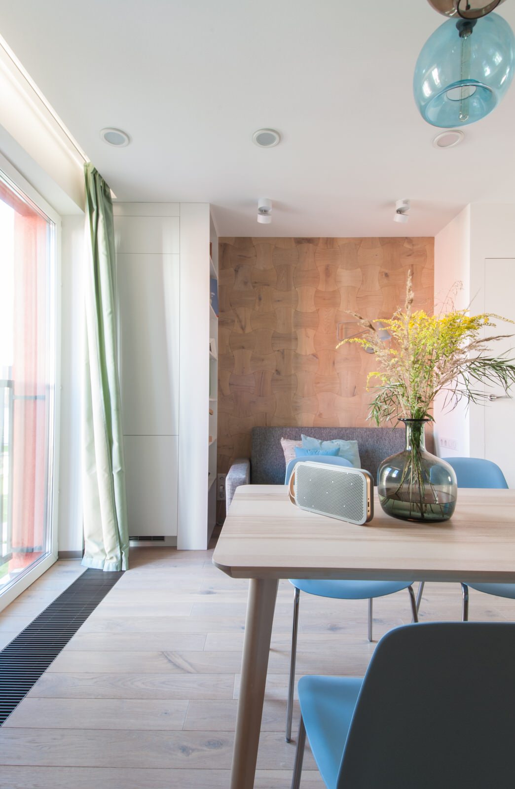 Вид на зону гостиной