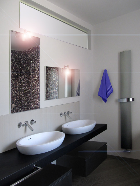 Casa LD contemporary-bathroom