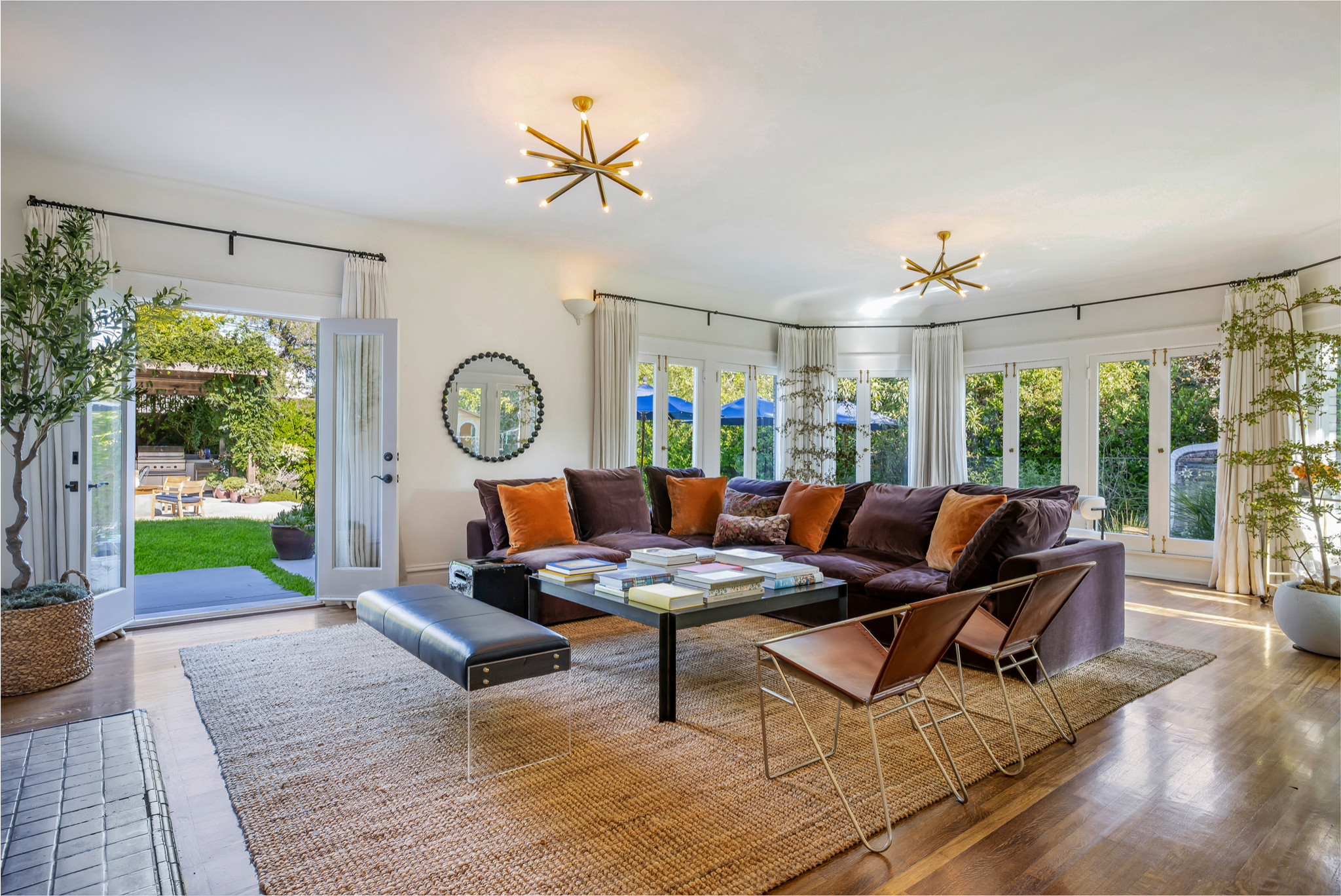 Staging-Van Ness