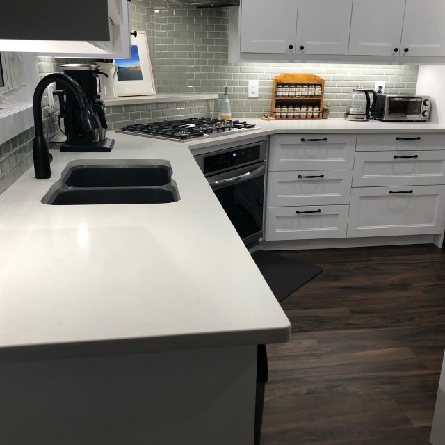 Quartz counters rustic