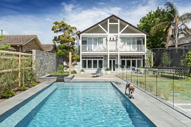 Hampton pool contemporaneo-piscina