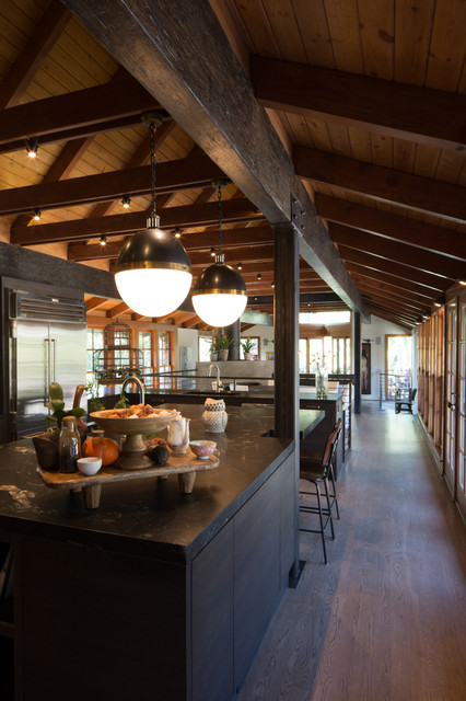Hillside Modernism In-Context modern