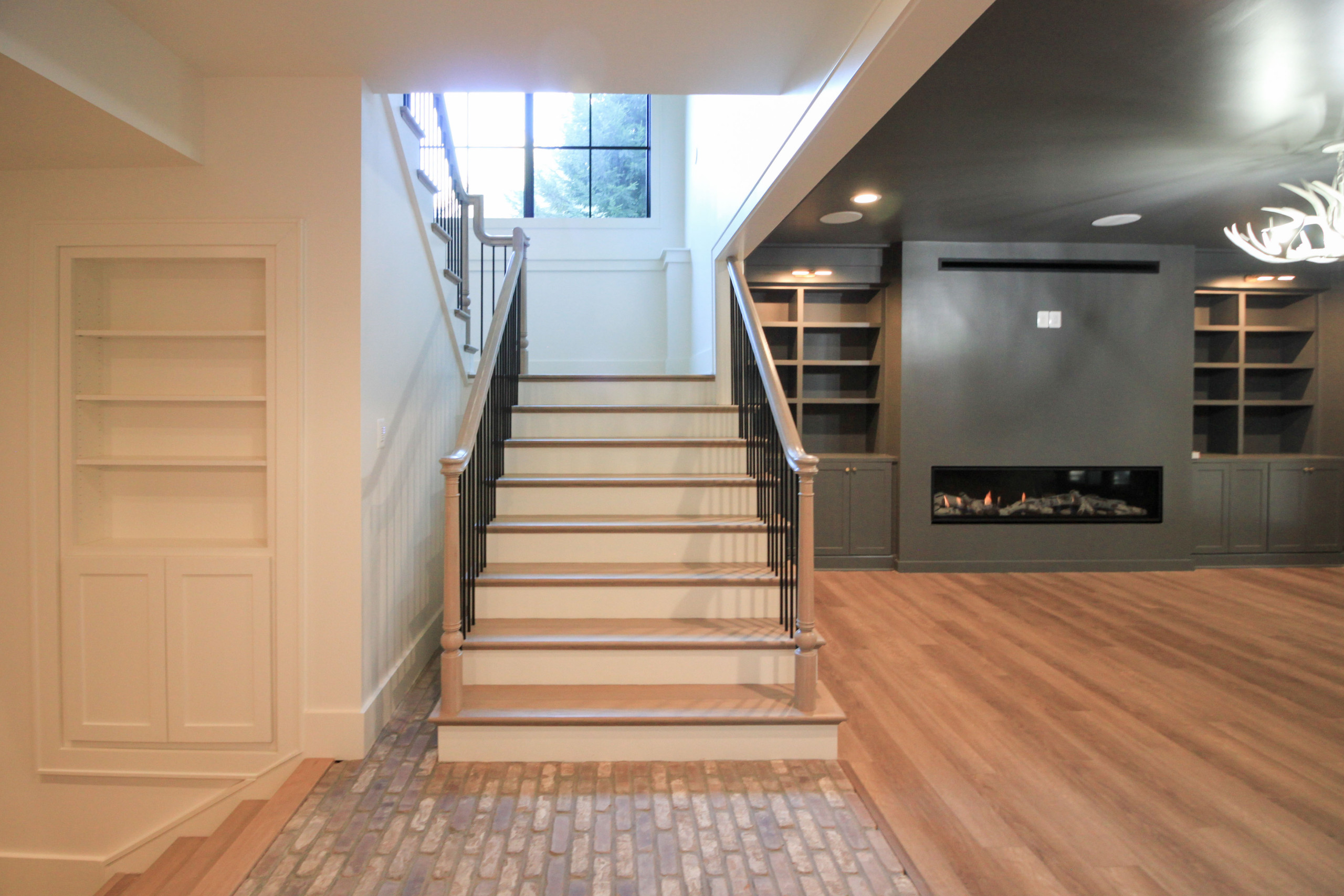 93_Captivating Light Wood Railing System with Black Spindles, Arlington VA 22207