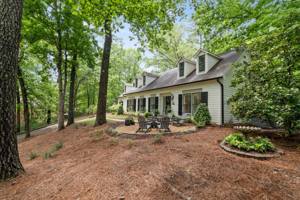 1950 River Way Drive