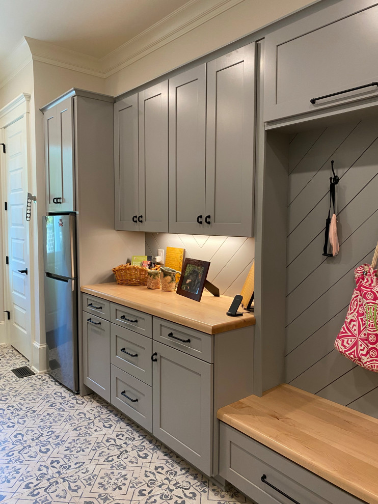 Laundry Rooms and Drop Zones Other by Twin City Custom Houzz