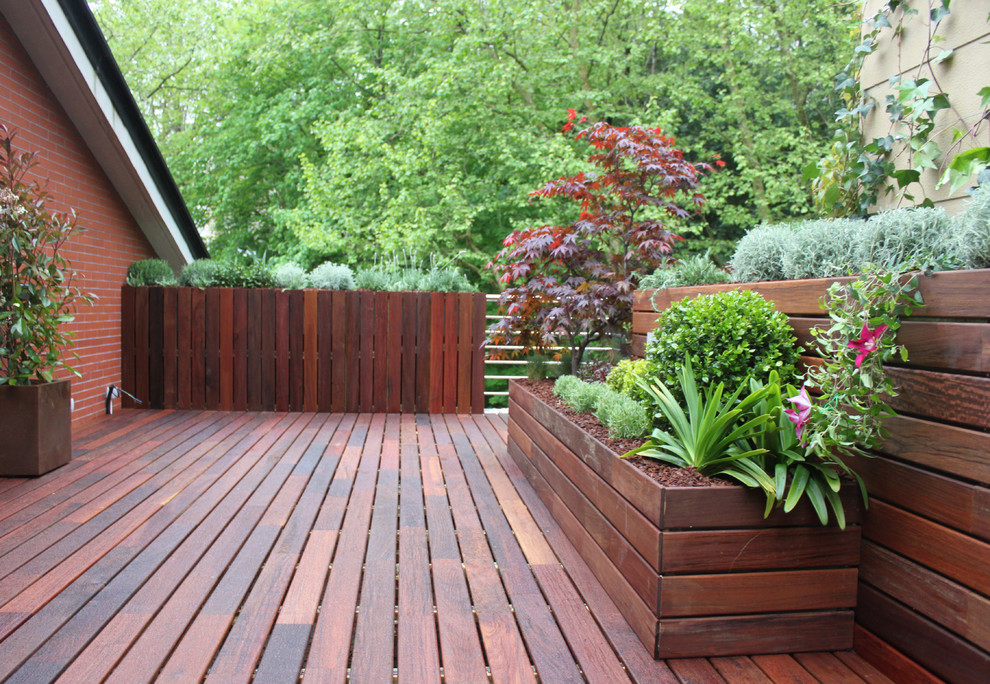 Photo of a country deck in Madrid.