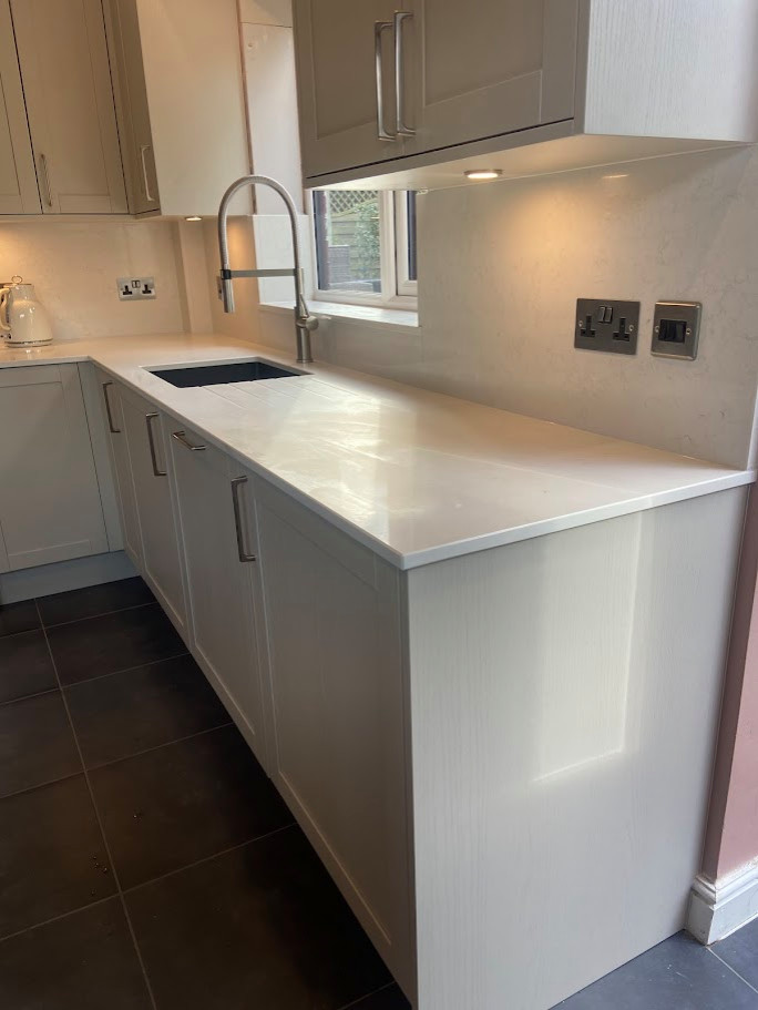 The Walton Kitchen - Balham - RRP £21,000 - Luxe Price £18,400