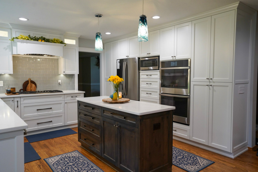 Golden Kitchen