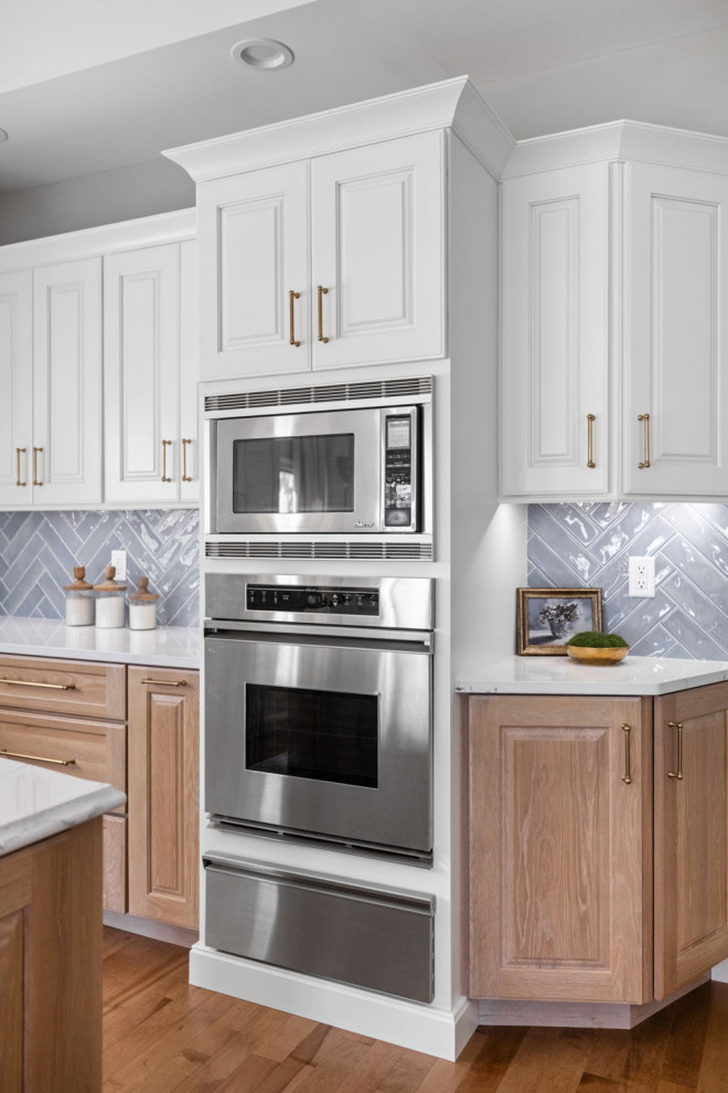 Inspiration for a transitional kitchen remodel in Indianapolis