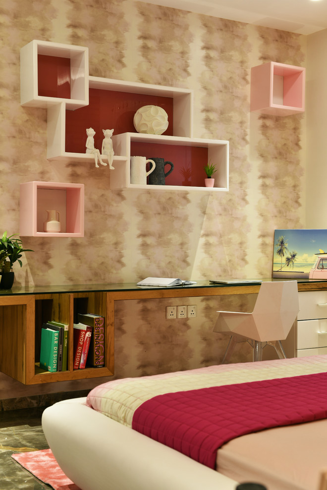 Inspiration for a contemporary kid's room in Mumbai.