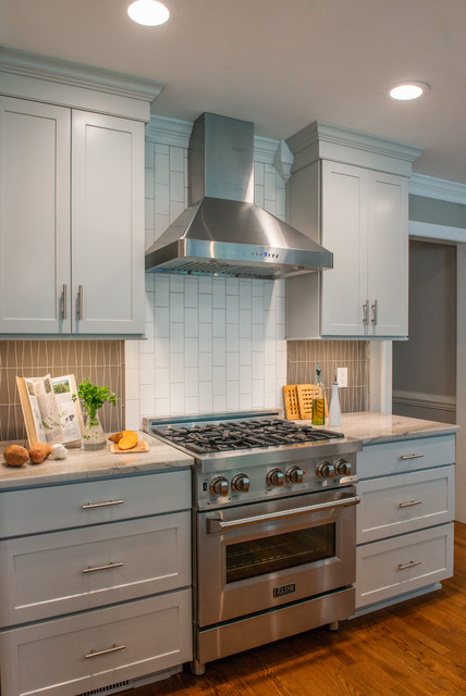 Suburban Modern Kitchen Remodel moderne-koekken
