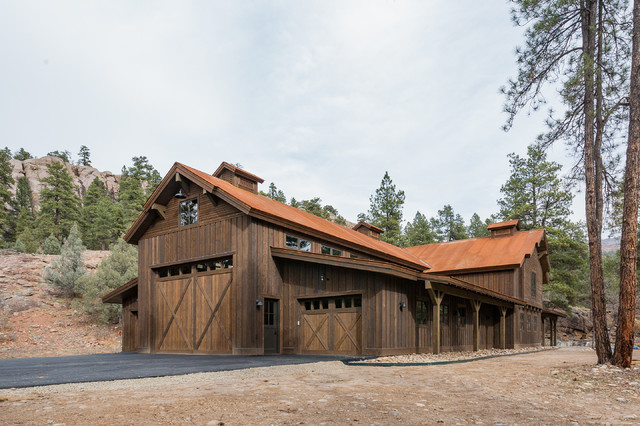 Rustic Riverside montagne-facade