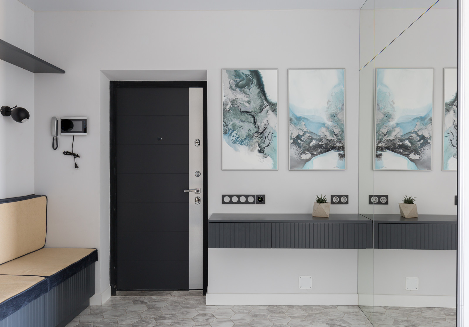 Квартира 120 м2, для молодой позитивной семьи с маленькой принцессой и её Альфом