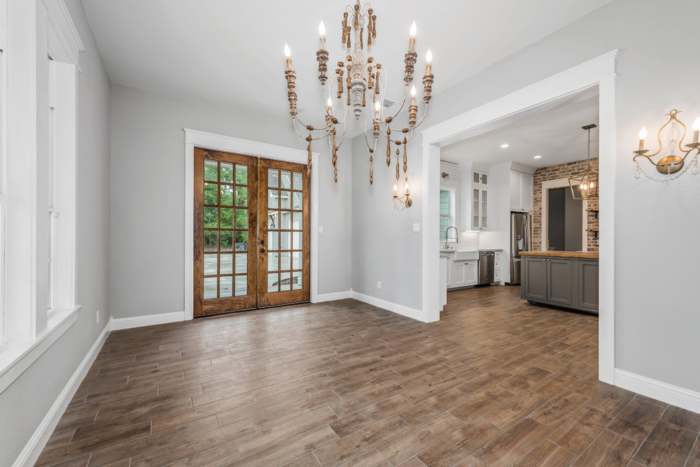 Indian Lakes Farmhouse