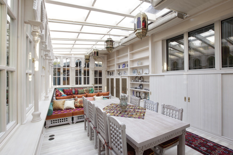 Восточная веранда