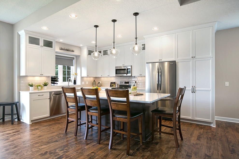 Inspiration for a transitional home design remodel in Minneapolis