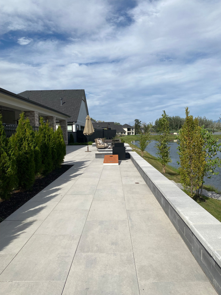 Minimalist deck photo in Boise