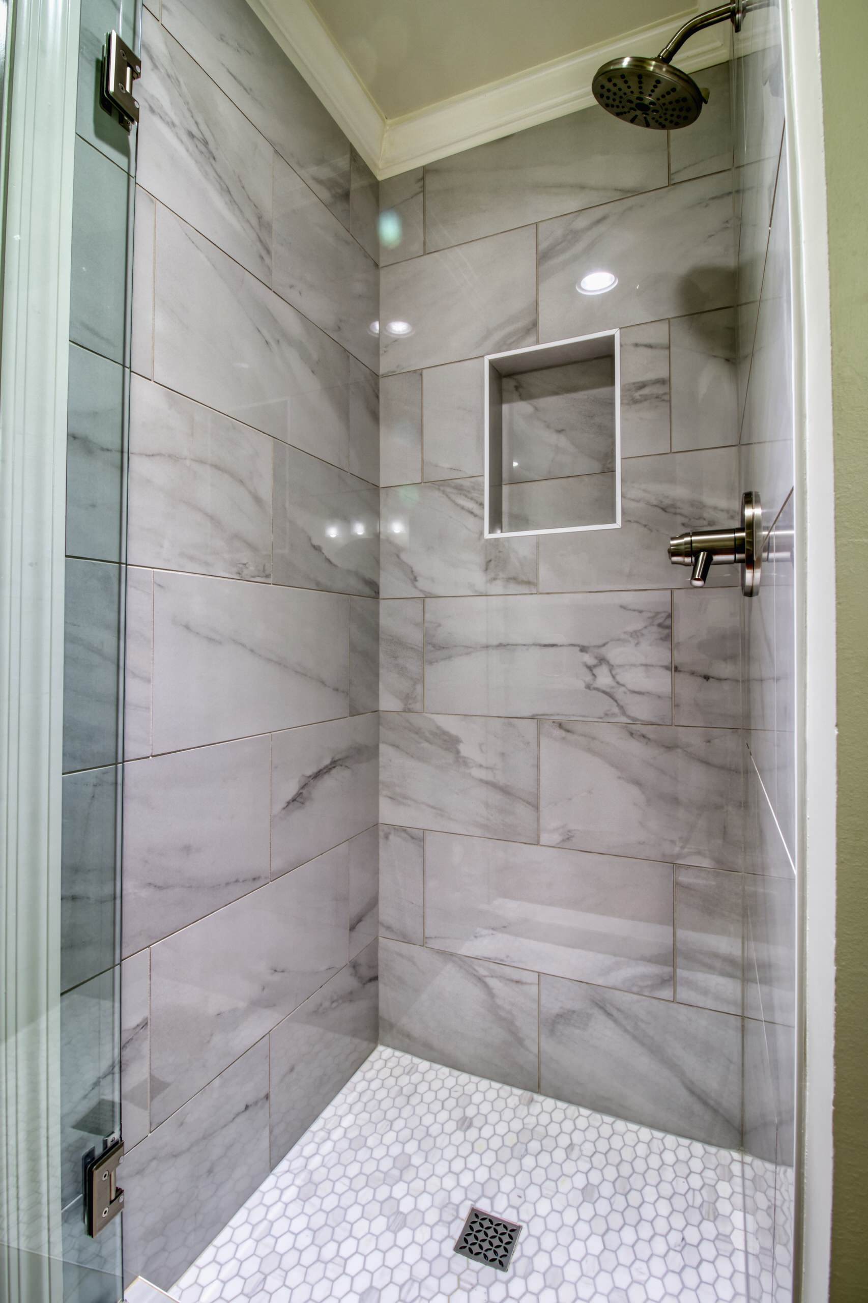 Bellevue Kitchen, Scullery, multi bath and LR refresh
