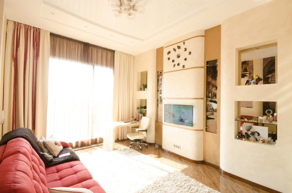 БОЛЬШАЯ ГРУЗИНСКАЯ