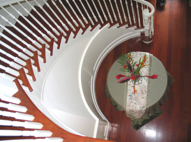 Atherton Eclectic Traditional Revival classique-escalier