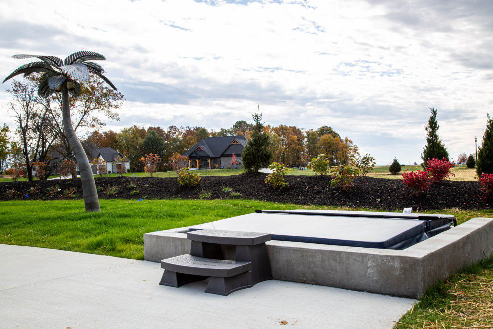 Pool - modern pool idea in Indianapolis