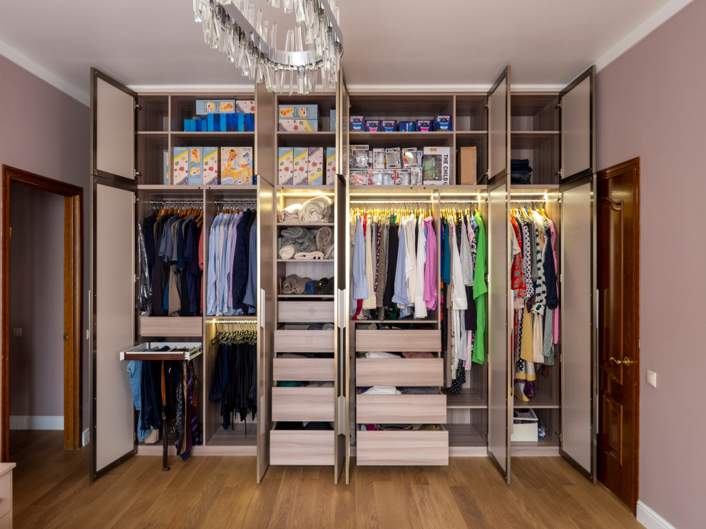 Стильный шкаф в спальню