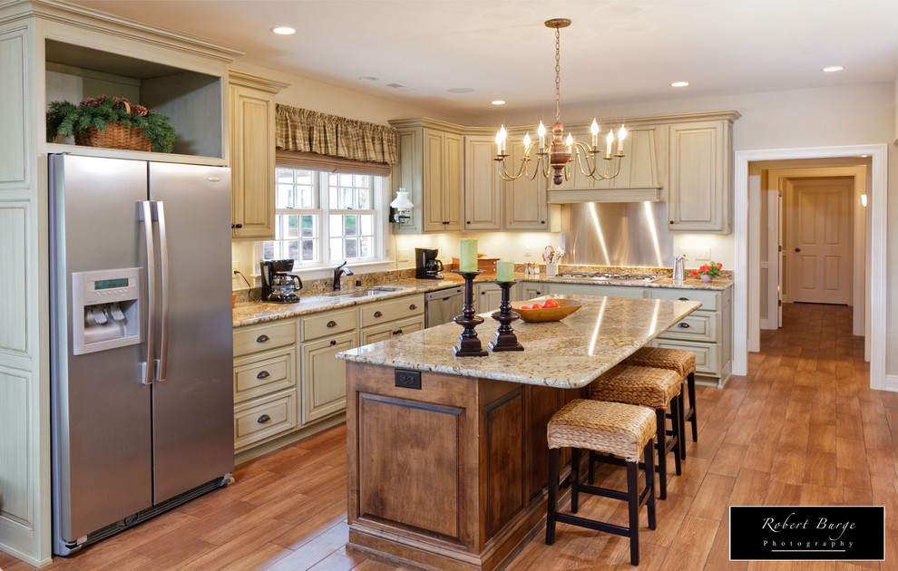 Kitchen Remodel - Traditional - Kitchen - Louisville - by Sterling