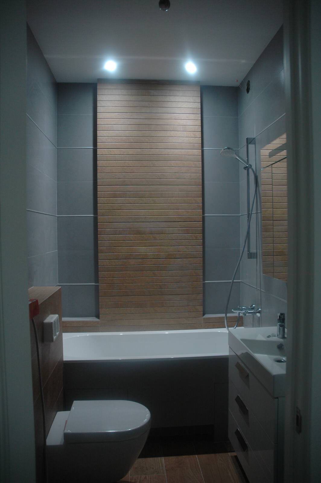 Классика и красный холодильник