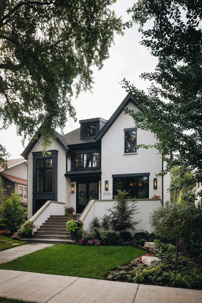 Example of a transitional exterior home design in Chicago