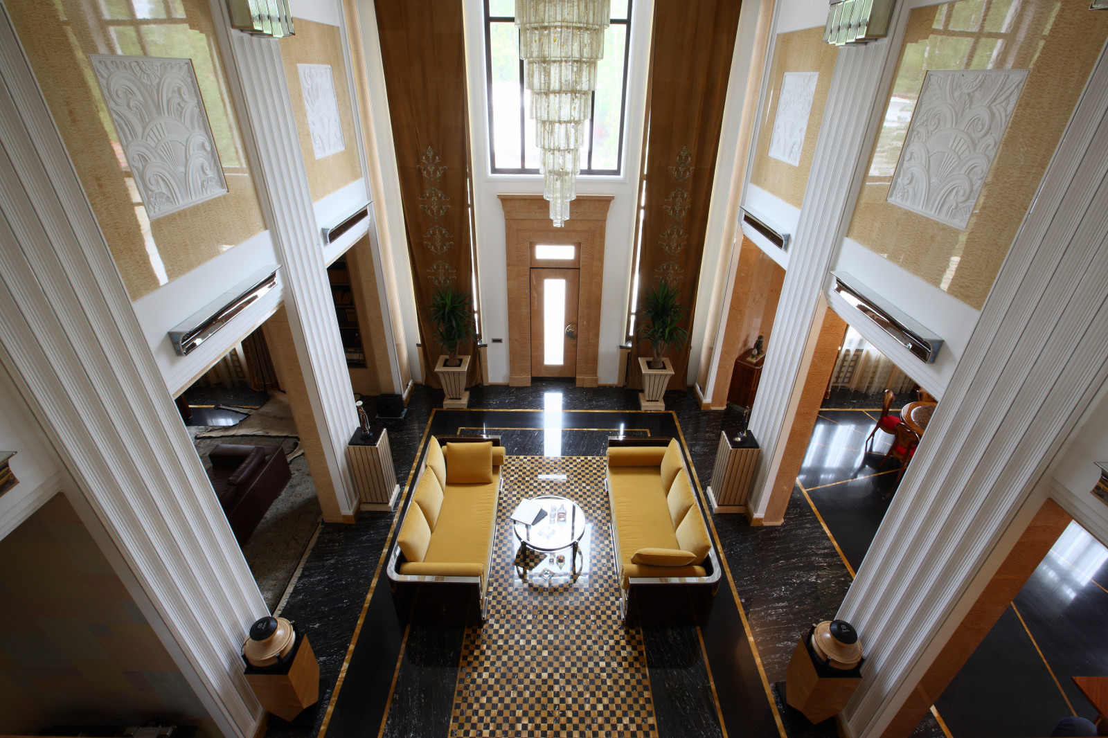 Резиденция в Стольном ВХОДНАЯ ГРУППА