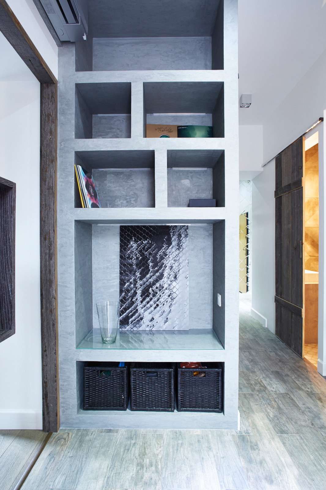 Апартаменты в стиле лофт для молодой семейной пары на ул. Берзарина