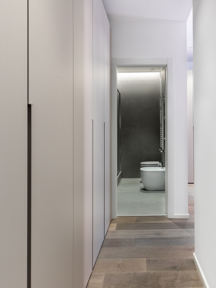 Mi_P1 | Real Estate | Trilocale di Ringhiera con isola