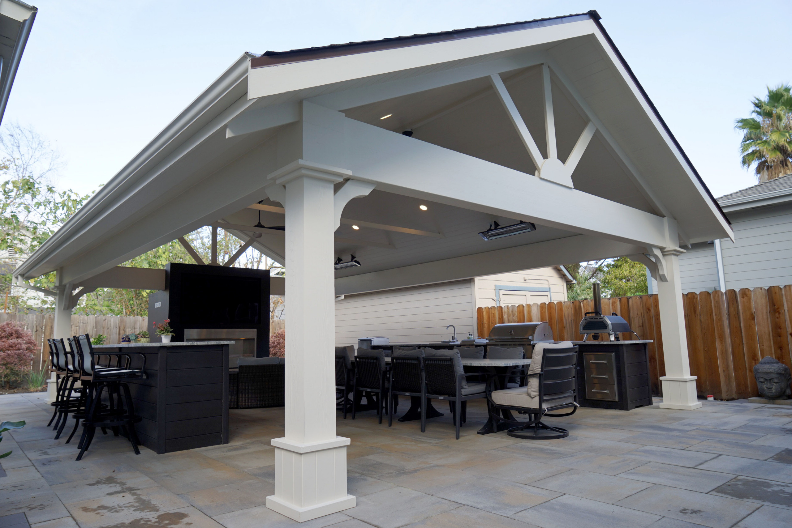 Outdoor Dining Finished Photo