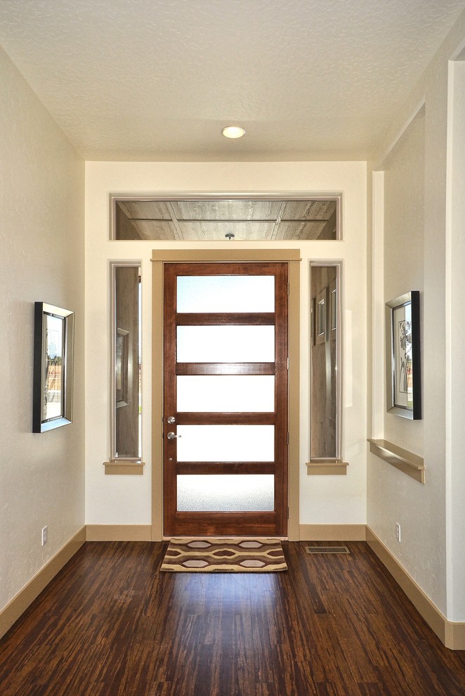 Inspiration for a modern entryway in Boise.