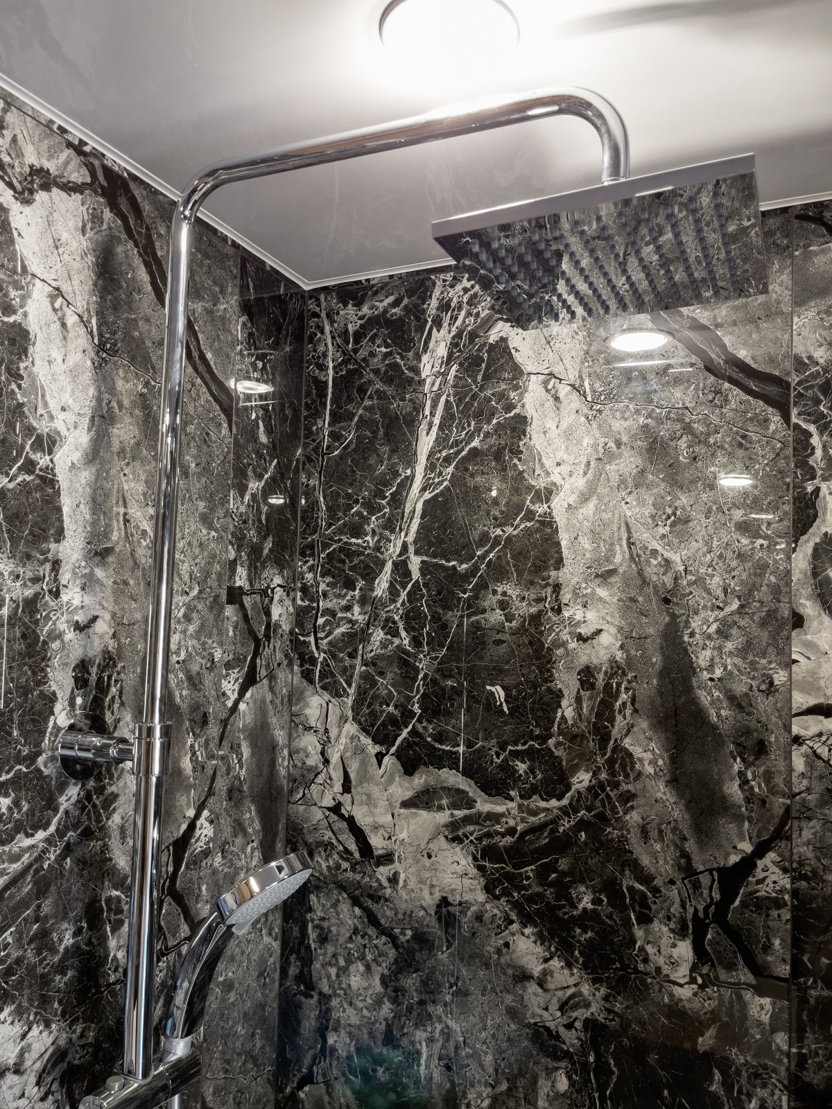 Тропичческий душ