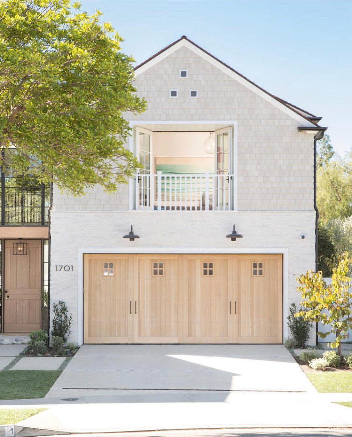 Rift Sawn White Oak Garage Door - Contemporary - Orange County - by Ziegler  Doors Inc. | Houzz