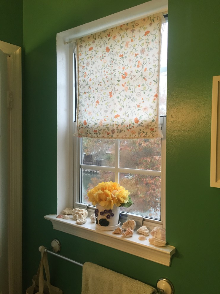 Transitional home design photo in Baltimore