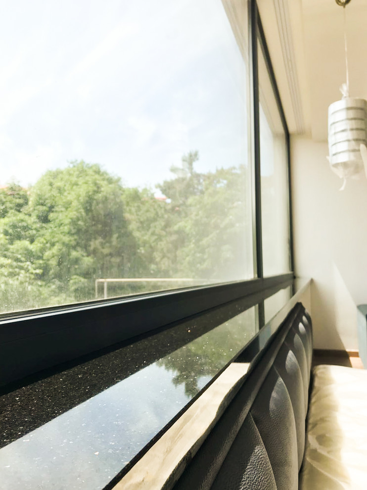 Подоконники и балконные перила из гранита Black Galaxy