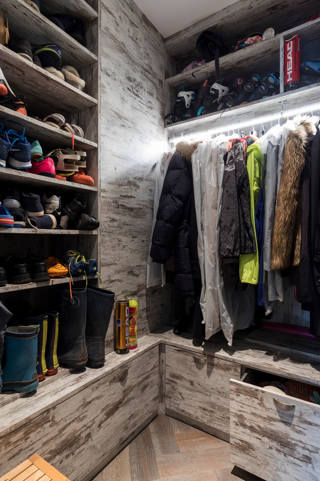 Inspiration for a contemporary storage and wardrobe in London.