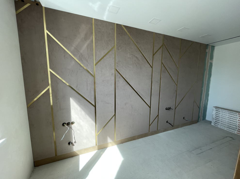 Стеновая панель с молдингами