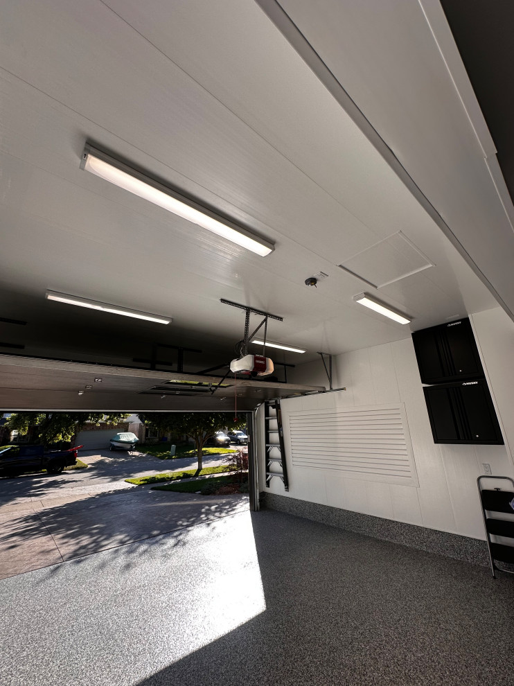 Martinet Ave - Garage Interior - Trusscore & Epoxy