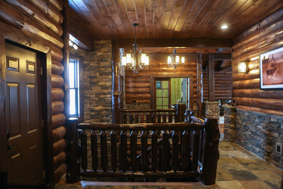 Entryway - rustic entryway idea