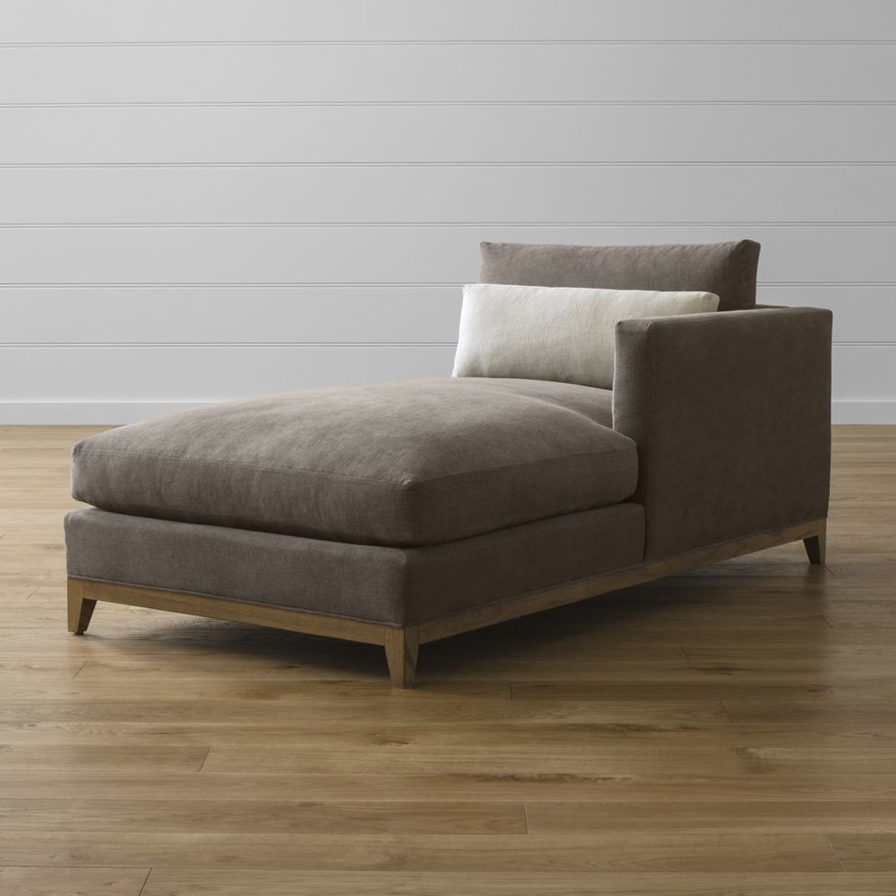 Taraval Sectional Right Arm Chaise Lounge with Oak Base
