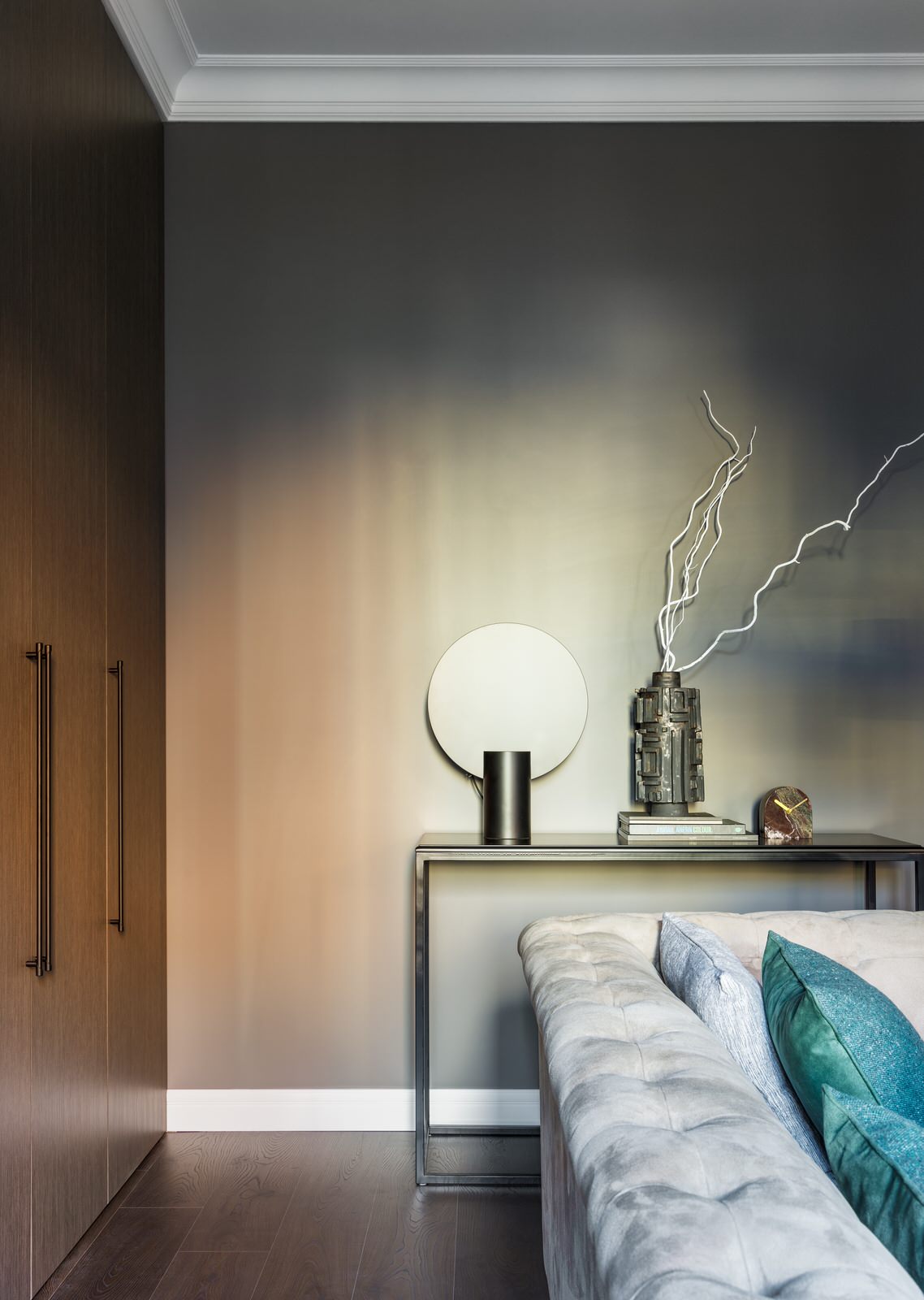 Квартира в старом жилом фонде в центре Москвы.