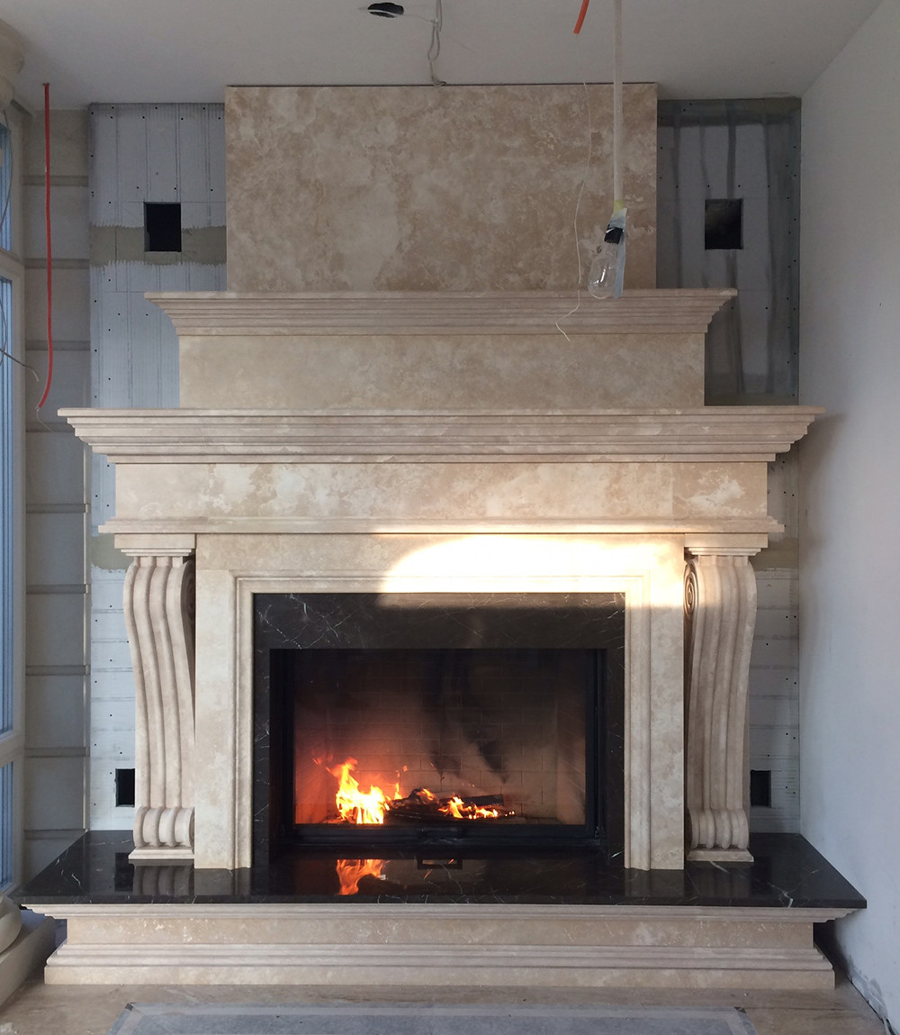 Фронтальный камин из полированного мрамора