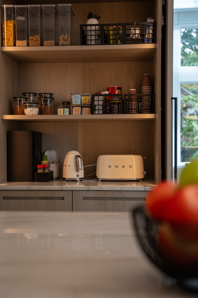 Kitchen - kitchen idea in New York