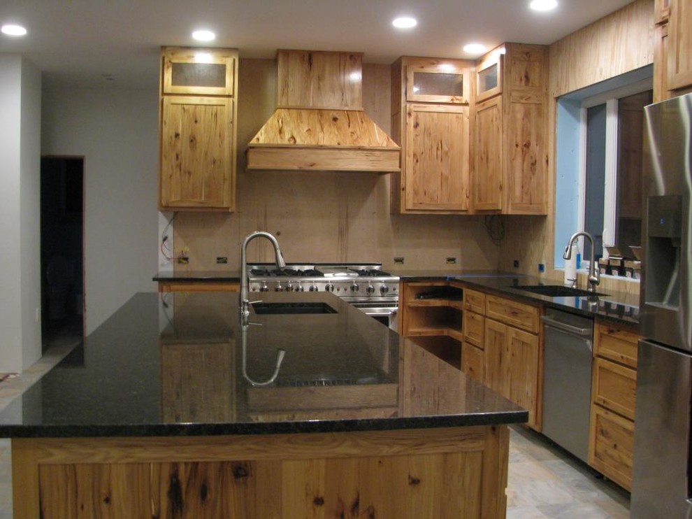Countertops are in!!